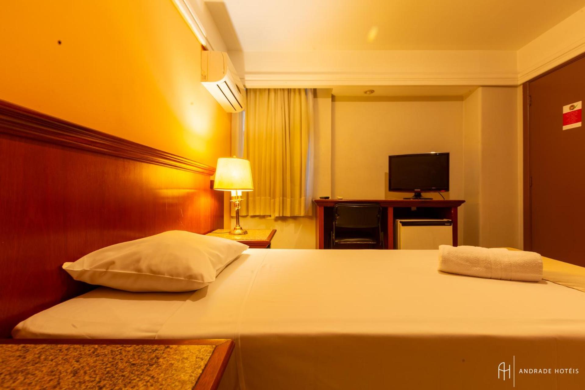 Rede Andrade Braz Hotel Curitiba Exterior photo